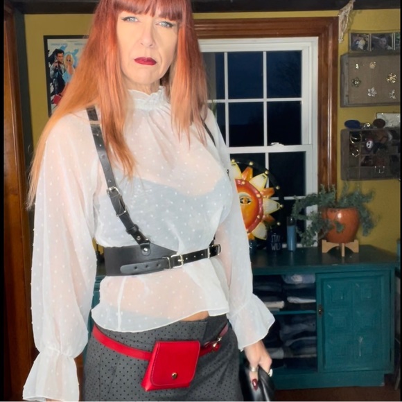 Belt with Small Detachable Walet - Picture 10 of 17